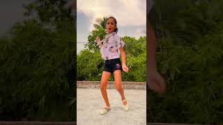 Boro loker beti lo 🤟📸 dance shorts borolomerbeti youtubeshorts dance [upl. by Aisinut344]