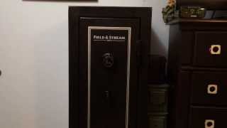 Field amp Stream 10 Gun Safe [upl. by Williamsen]