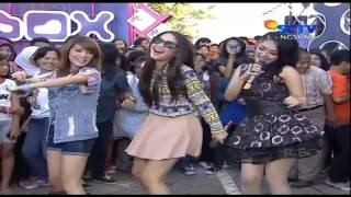 SITI BADRIAH Live At Inbox 18032013 Courtesy SCTV [upl. by Nylecoj]