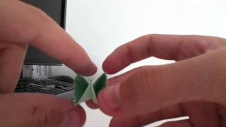 Tutorial de origami cómo hacer una flor de papel  Manualidades con papel como hacer una flor [upl. by Eetse]