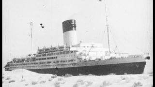 Ships pass through the Suez canal in 1940 [upl. by Nosnorb]