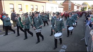 Klompenkirmes 2024 in GrevenbroichElsen Aufmarsch zur Parade [upl. by Atalie639]