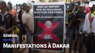 Sénégal manifestations à Dakar dans lattente dune date pour la présidentielle  AFP [upl. by Jordanna750]