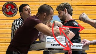 Il Controllo di Mano nel Braccio di Ferro ARM WRESTLING [upl. by Cedric]