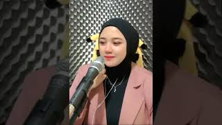 Berbunga Lagi  Elvy Sukaesih Cover By Elis Yulian [upl. by Llerahc916]