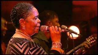 Cesaria Evora  Live damor Paris 2004 [upl. by Enrol]