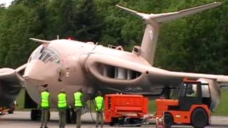 Handley Page Victor XM715 Start up amp Fast taxi run [upl. by Nirak]