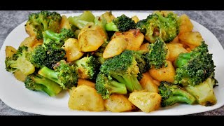 Hoy cocinamos brócoli con patatas al ajillo y pimentón Broccoli recipe 🥦 [upl. by Mikihisa463]