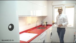 Cocina pequeña Blanca En dos frentes increibles sin tiradores y encimera de silestone [upl. by Huttan]