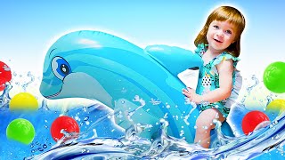 Bianca und ihre Spielsachen im Schwimmbad Kinder Videos  Ich heiße Bianca  2 Folgen am Stück [upl. by Krischer86]