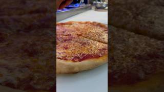 Classic 🇮🇹ending 🍕🫶😋ginos pizzaitalianpizza pizzatime foodie [upl. by Lorne]