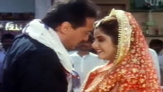 Jackie Shroff amp Divya Bharti get together  Dil Hi To Hai  Action Scene 1919 [upl. by Bolanger]