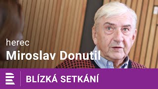 Miroslav Donutil na Dvojce Zažil jsem věci mezi nebem a zemí a říkal si že stojí zato o tom točit [upl. by Athalee824]