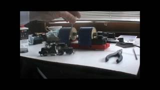 Re magnetising a Hornby Dublo engine with a Ronald Dodd magnetiser [upl. by Aryamoy806]