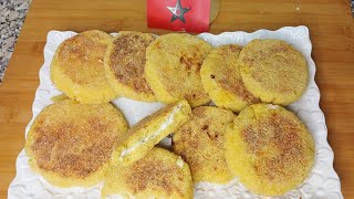 حريشات بالجبن كيحمقوا 😋 كيوجدوا فدقائق ما تردديش تجربيهم 👍 galettes à la semoule fine [upl. by Johannessen]