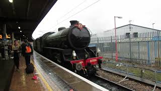 61306 Mayflower pulls alongside P11 York Rail Station 23Nov2024 [upl. by Buller616]