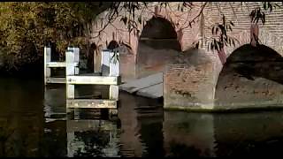 Tug boat CHURN Hits Historic Sonning Bridge [upl. by Dayiz]