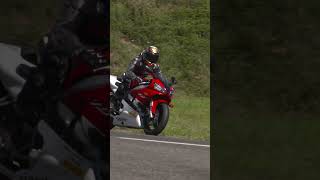 La Yamaha R1 dans le quotcorkscrewquot [upl. by Benedict]