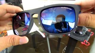 Gafas Quiksilver Video Review [upl. by Pokorny]