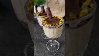 Dubai Schokolade Dessert dubaichocolate chocolate food foodlover dessert shortvideo shorts [upl. by Aihtenak]