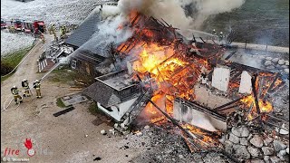 Brand der Buchberghütte  auch Polizei löscht [upl. by Drucill831]