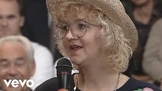 Chonda Pierce  Jesus Is All The World to Me Live [upl. by Erikson]