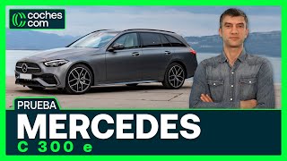 MERCEDES C 300 e ➡ ¡¿100 km de autonomía ELÉCTRICA ⚡ Prueba  Opinión  Cochescom [upl. by Sedlik]