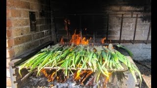 Calçots Como hacer una calçotada en casa [upl. by Belak]