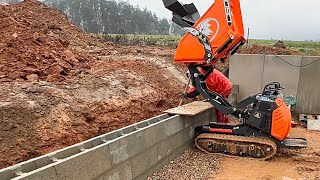 Stützwand aus Betonschalsteine mauern und betonieren Gabionenkörbe setzen Drainage herstellen [upl. by Christen]