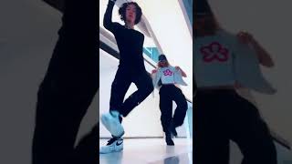 Hoony and Lisa new dance duet p  blackpink winner kpop [upl. by Aramot]