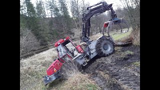 Holzarbeiten extrem 40 Windwurf Prozessor Yarder Baumabtragung Schlepper [upl. by Sito]