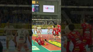 😍 Yukiiiii 🔥 goSir BlockDevils perugia volleyball Superlega [upl. by Oratnek]