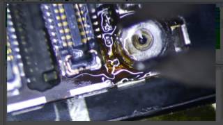 Microsoldering a 01005 SMD Component [upl. by Levitus]