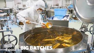 How A Japanese Megakitchen Prepares Thousands Of School Lunches Everyday  Big Batches [upl. by Svensen985]