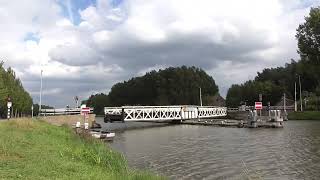 Brugopening Bolgerijensebrug Vianen Draaibrug Swingbridge Pont Tournant Drehbrücke [upl. by Drais]