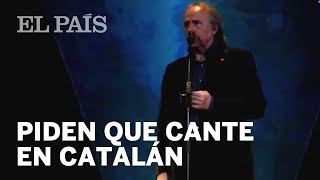 SERRAT interrumpe un concierto cuando le piden que cante el CATALÁN [upl. by Nolaj]