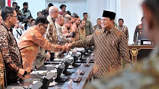 Pengantar Presiden Prabowo pada Sidang Kabinet Paripurna Perdana Kantor Presiden 23 Oktober 2024 [upl. by Margalo]