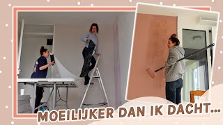 De slaapkamer behangen en schilderen amp de vloer gaat erin 😍  Verhuisvlog 3 [upl. by Warfold]