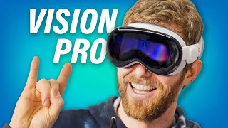 An ignorant Vision Pro unboxing  Apple Vision Pro [upl. by Lladnew]