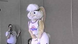 Confurence 8  Costume Contest 17  Lola Bunny [upl. by Arlinda]