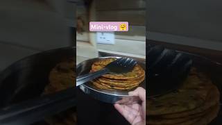 Breakfast m bnaye maithi k parathe🤗cooking yummyfood minivlog ytshorts shortvideo explore [upl. by Hakilam]