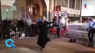 Padre celebra misa bailando efusivamente  Qué Importa [upl. by Assanav]