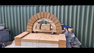 Johnny K Pizza Oven Built using Castable Refractory Cement instead of fire bricks for the dome [upl. by Kathi]