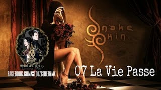 SnakeSkin Kerstin Doelle  La vie passee [upl. by Fernyak466]