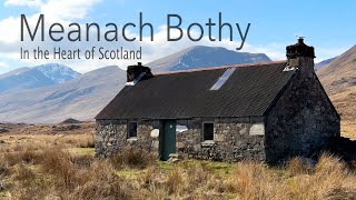 Meanach Bothy  Remote Bothy Overnighter in the Heart of Scotland [upl. by Ocnarfnaig844]