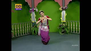 Manipuri Classical Dance Krishna Vandana  Pukhrambam Lilabati Devi [upl. by Garzon2]