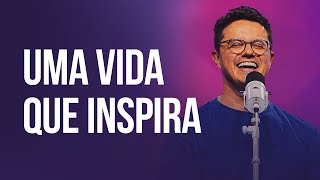 Uma vida que inspira  Deive Leonardo [upl. by Cinda]