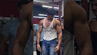 Gym 💪 biceps workout 🏋️bodyfitnes bodybilder gymposefitness shorts [upl. by Nahtal]