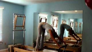 Long Stretch Series demonstrates flow on the reformer [upl. by Willms952]