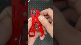 Knipex 16 60 06 SB coaxial amd data cable stripper knipex knipextools KNIPEXRomania [upl. by Dillie503]